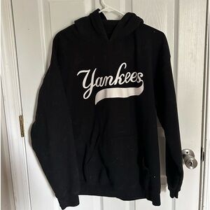 Cutie Yankees hoodie